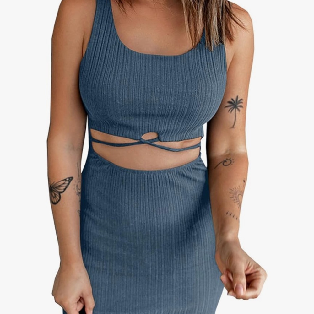 Blue Ribbed Midi Dress - Picture 2 of 3